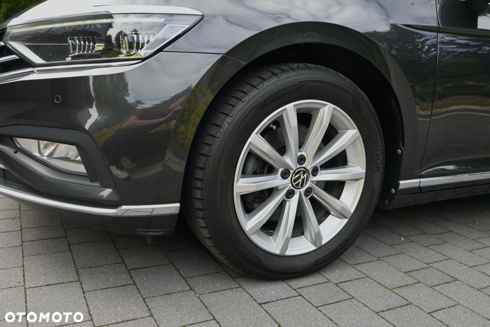 Volkswagen Passat 2.0 TDI SCR DSG Business - 38