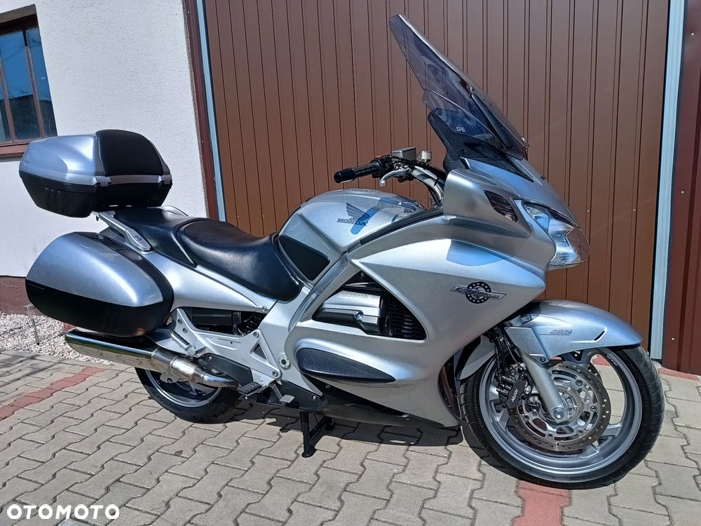 Honda ST - 2