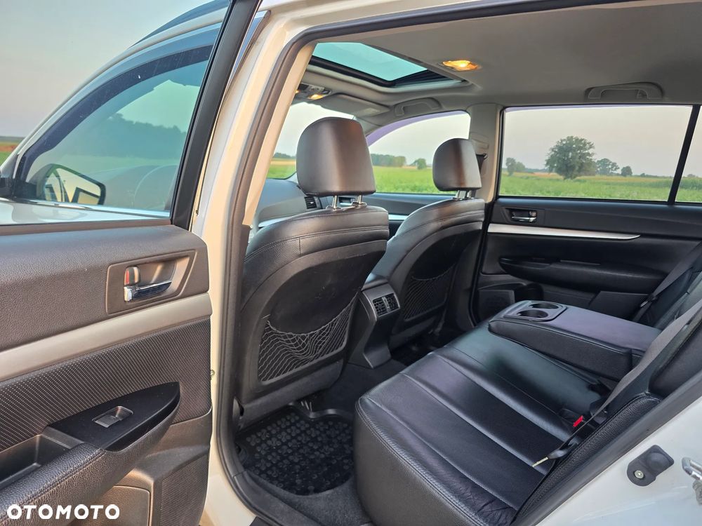 Subaru Outback - 14