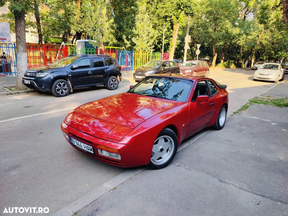 Porsche 944 - 1