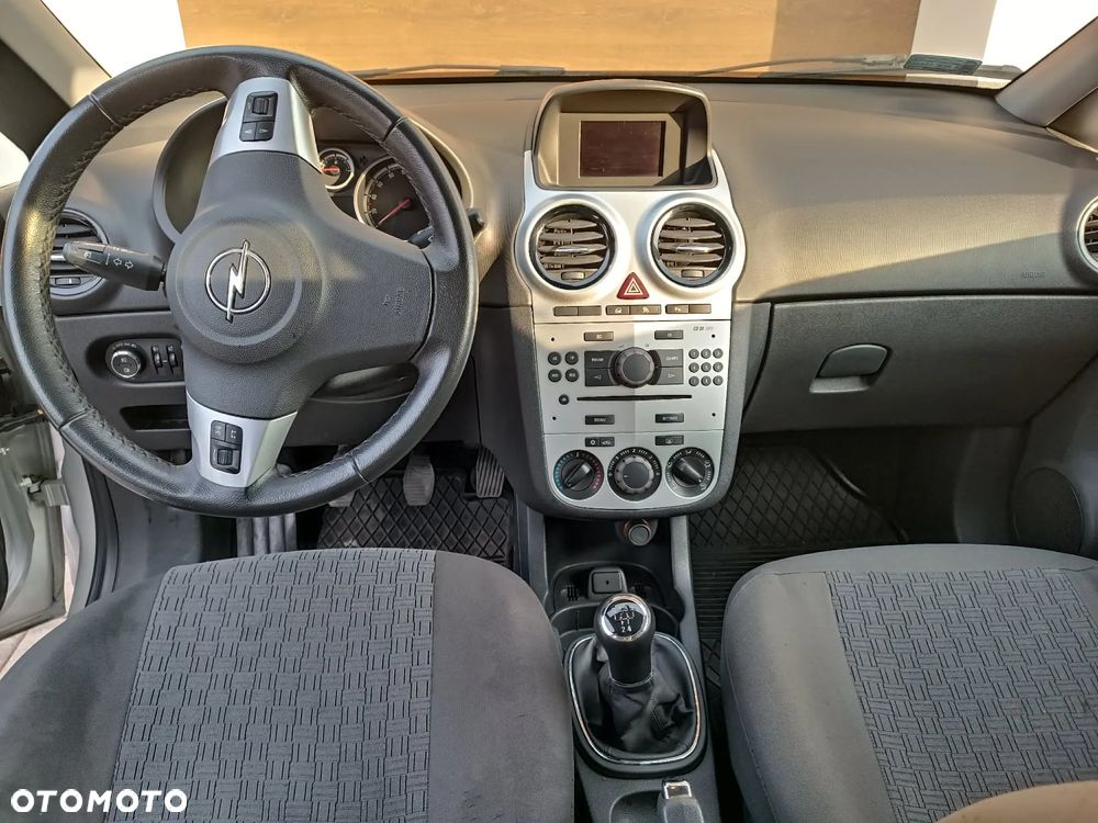 Opel Corsa - 4
