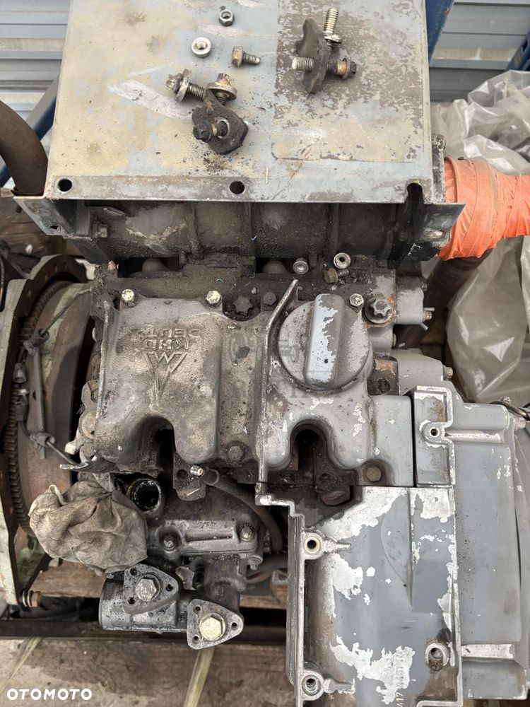 Deutz F2L1011 Silnik Blok Koło Zamachowe Tłok Pokrywa CZĘŚCI - 5