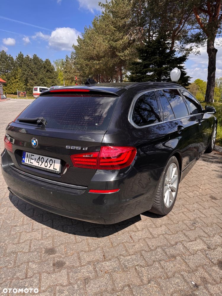 BMW Seria 5 525d xDrive Luxury Line - 4