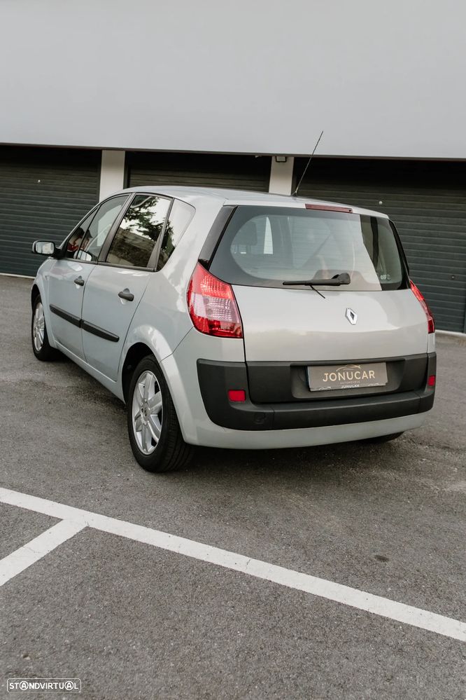 Renault Scénic - 5