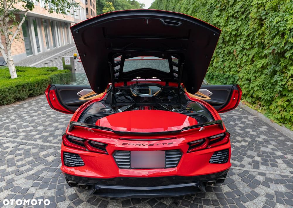 Chevrolet Corvette - 24