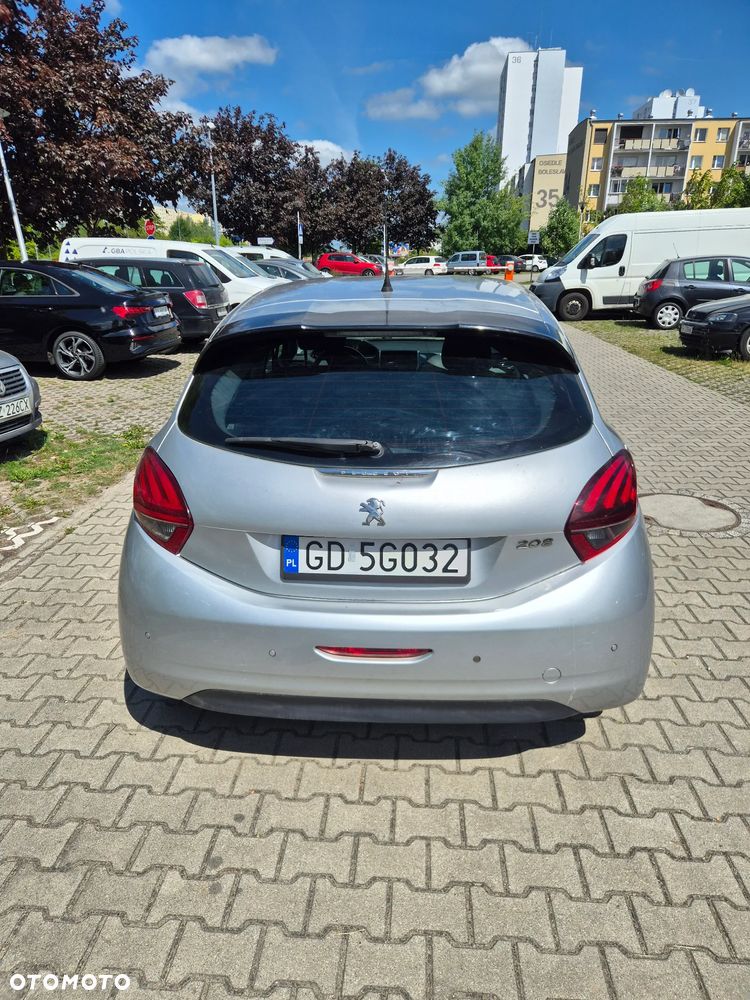 Peugeot 208 1.2 PureTech Style - 5