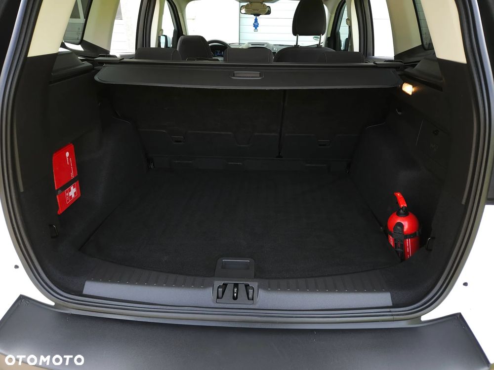 Ford Kuga 2.0 TDCi AWD Titanium - 38