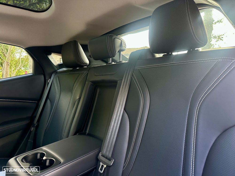 Ford Mustang Mach-E AWD PREMIUM - 13