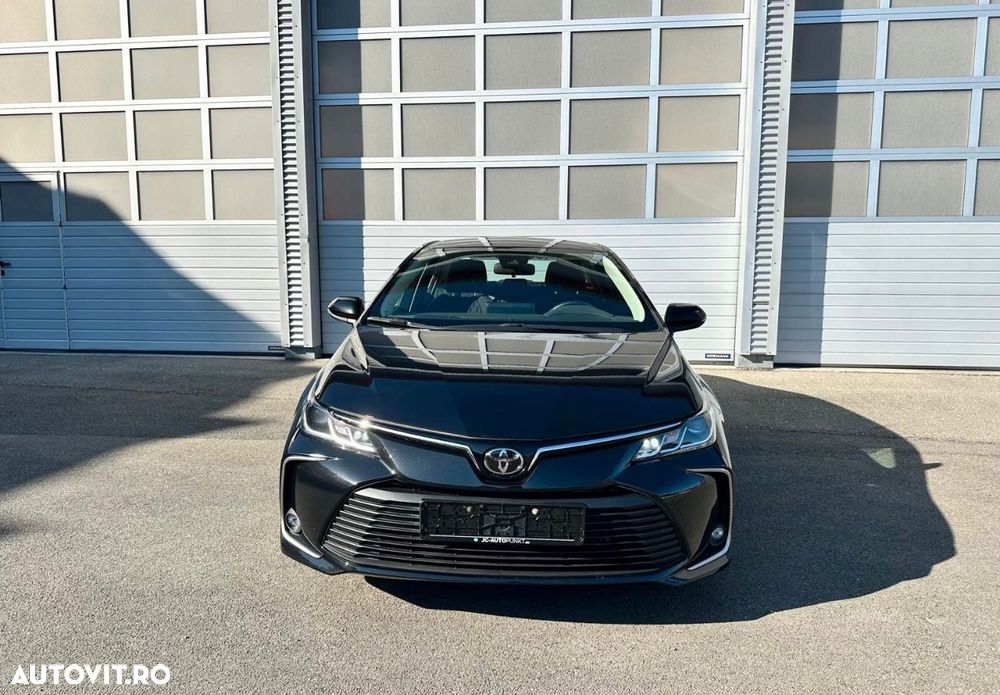 Toyota Corolla - 3