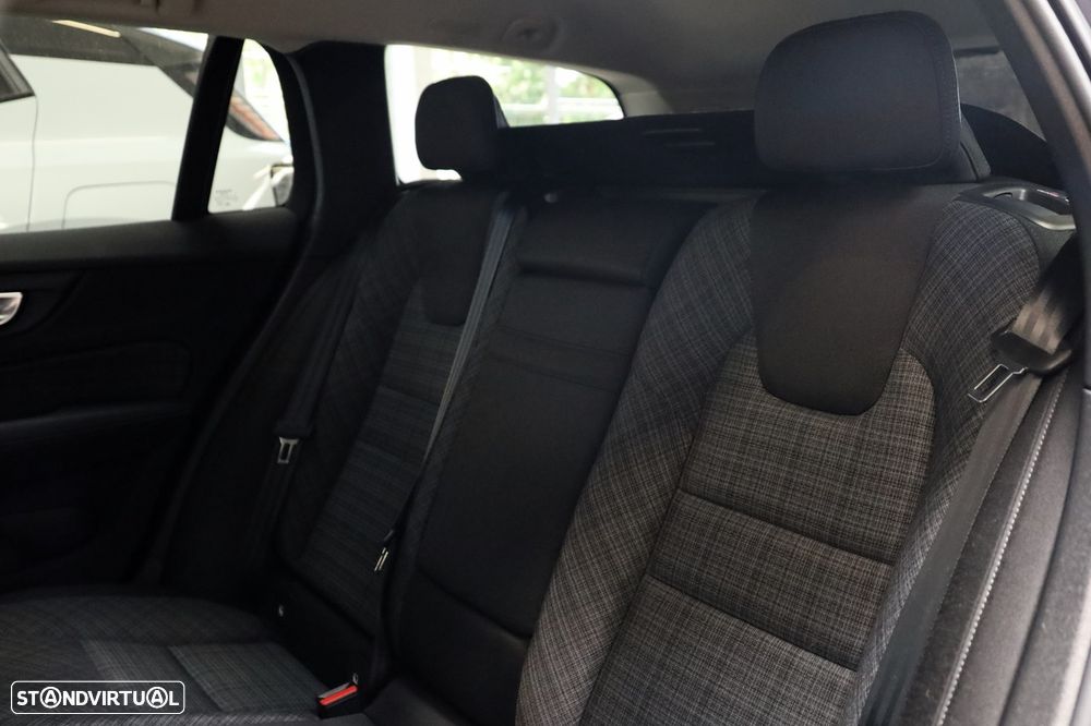 Volvo V60 2.0 T6 AWD TE Core - 10