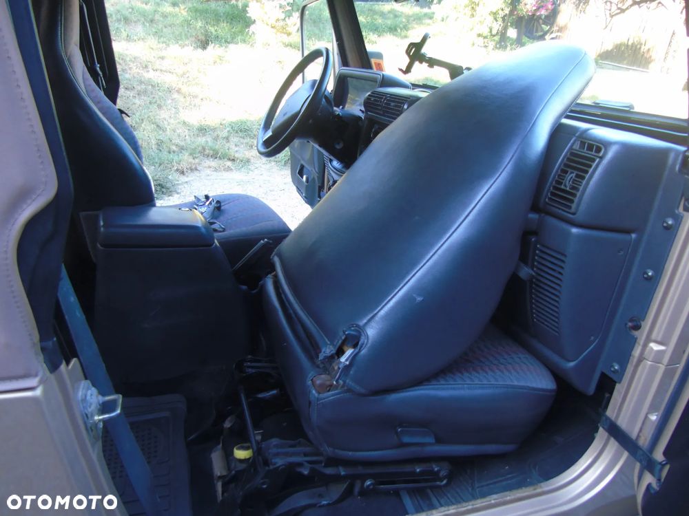 Jeep Wrangler 4.0 Sport - 10