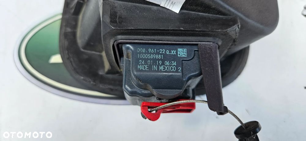 Dodge Durango 2014-2021  Klapka wlewu paliwa KOMPLETNA - 6