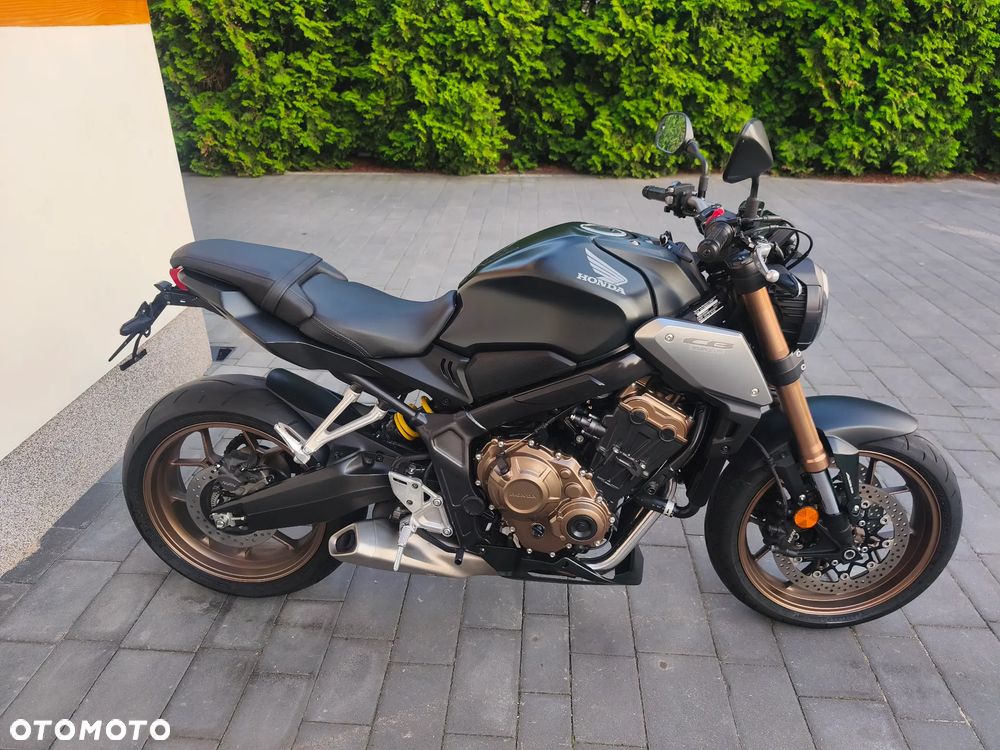 Honda CB - 2