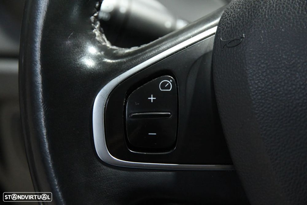 Renault Captur ENERGY TCe 120 EDC Intens - 17