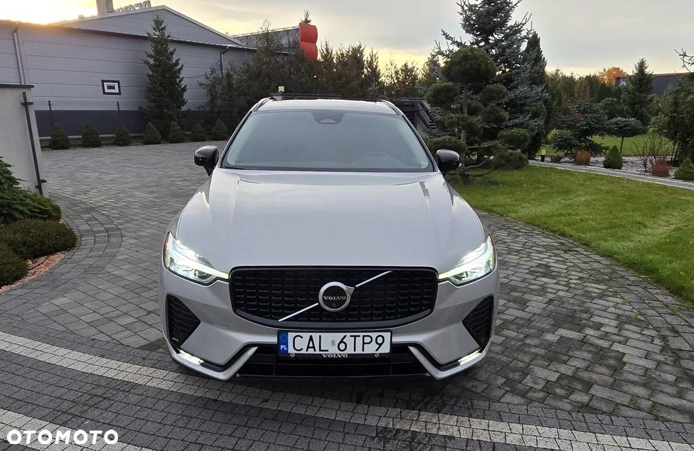 Volvo XC 60 B5 B AWD Plus Dark - 1