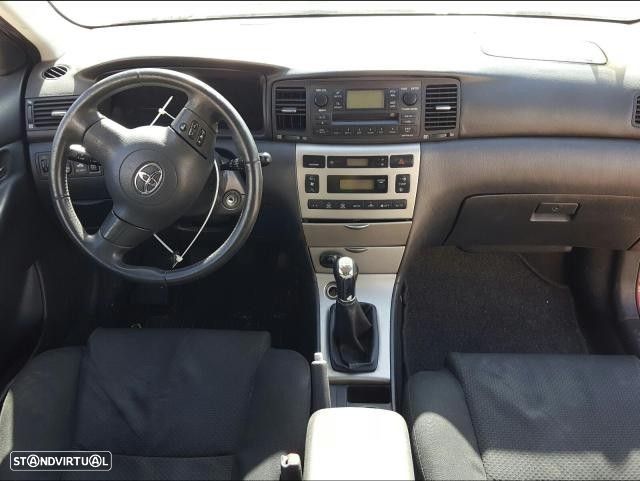Peças Toyota Corolla 2.0 D-4D 2004 - 5