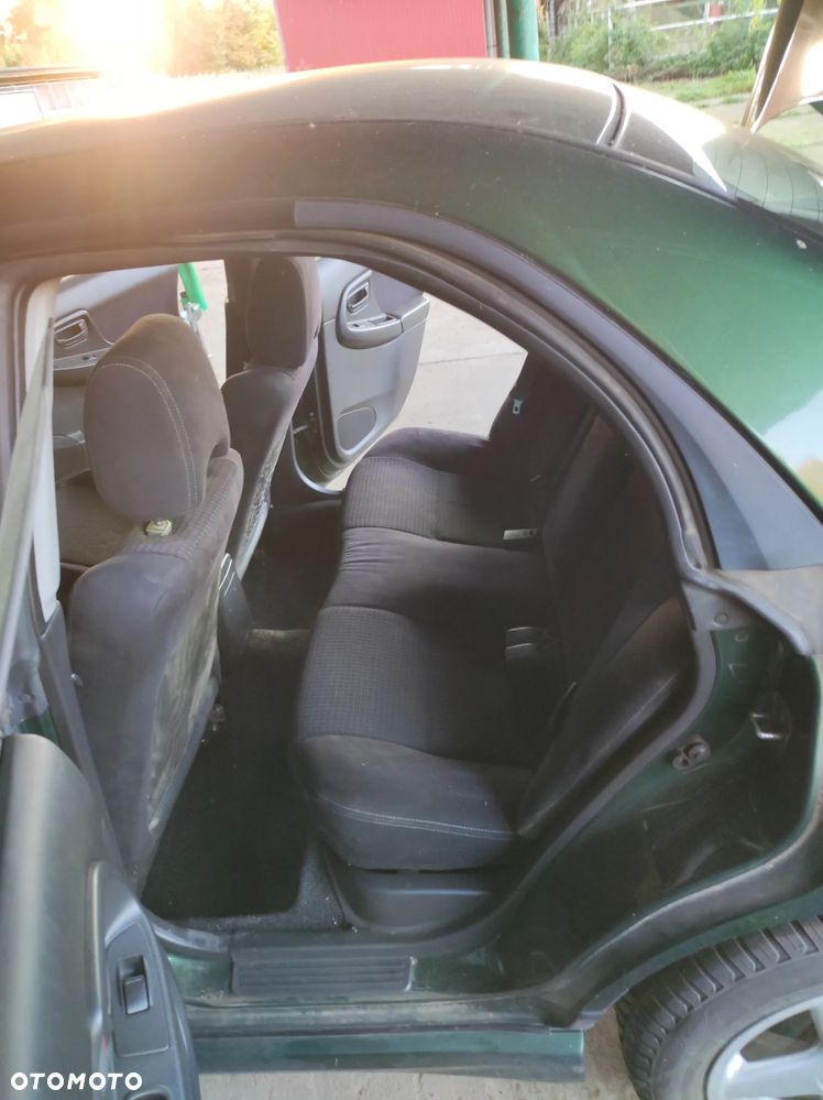 Subaru Impreza 1.6i 4x4 - 22