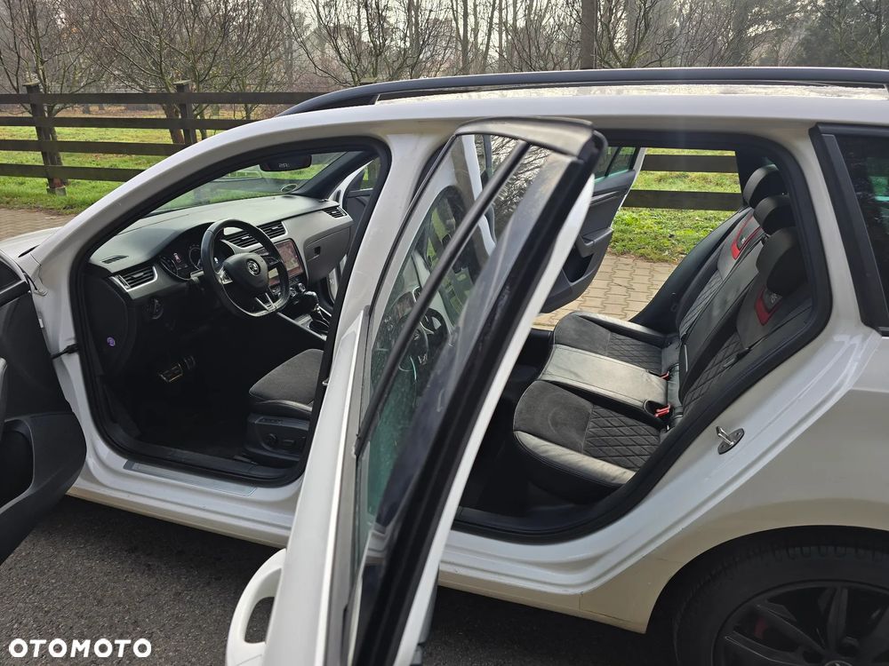 Skoda Octavia 2.0 TDI 4x4 DSG RS - 20