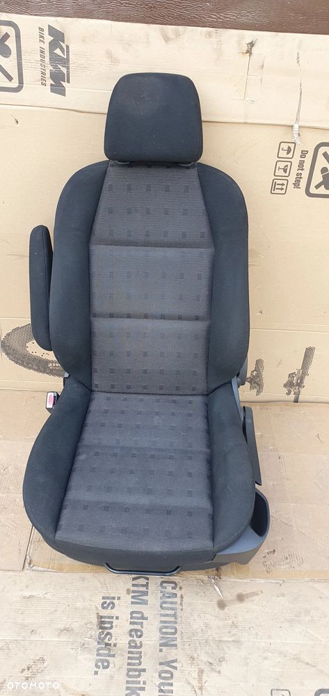 Fotel kierowcy lewy przód przedni Peugeot 307 SW - 1