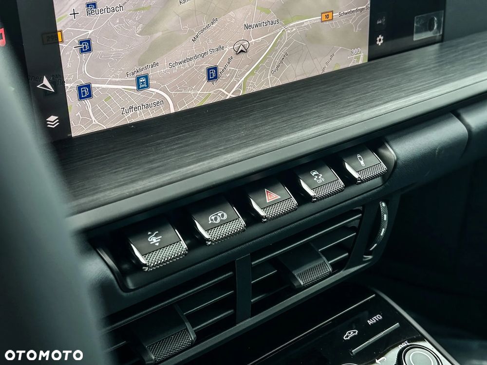 Porsche 911 Targa T-Hybrid 4 GTS - 17