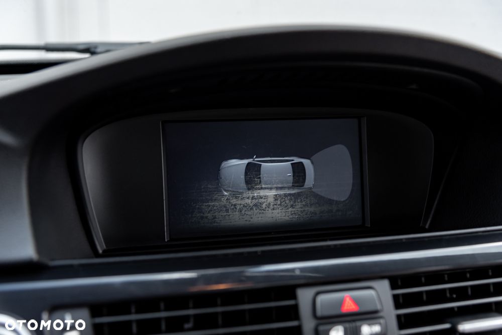 BMW Seria 3 318i - 34