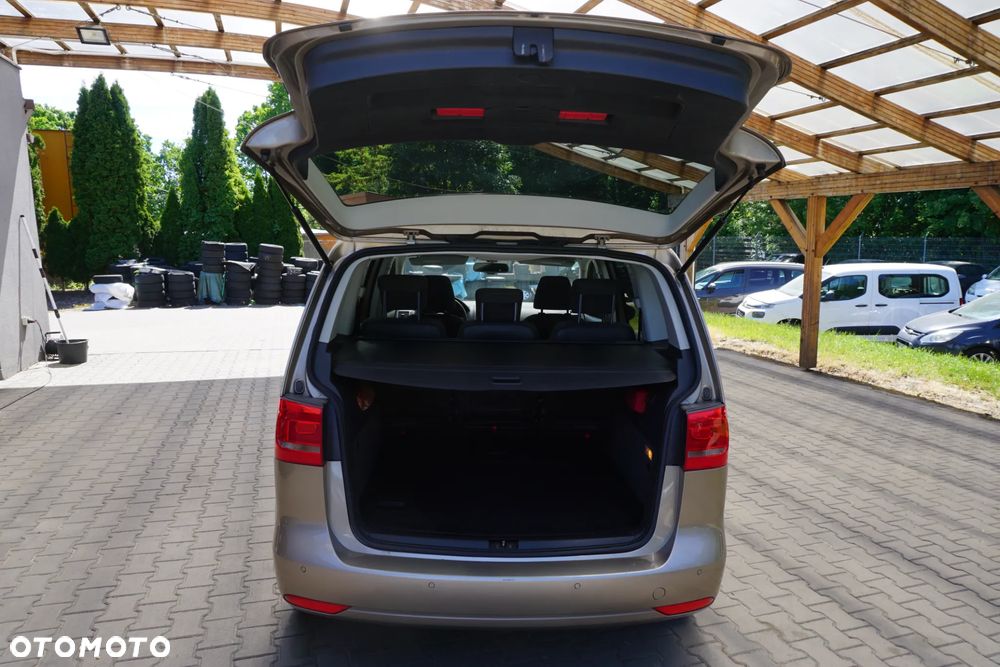 Volkswagen Touran 1.4 TSI STYLE - 5
