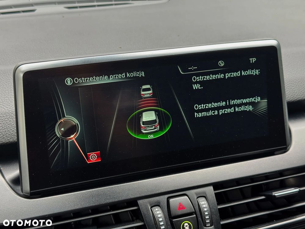 BMW Seria 2 218d Sport-Aut Luxury Line - 33