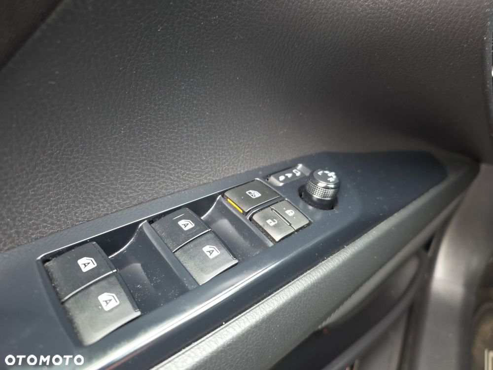 Toyota Camry 2.5 Hybrid Comfort CVT - 20