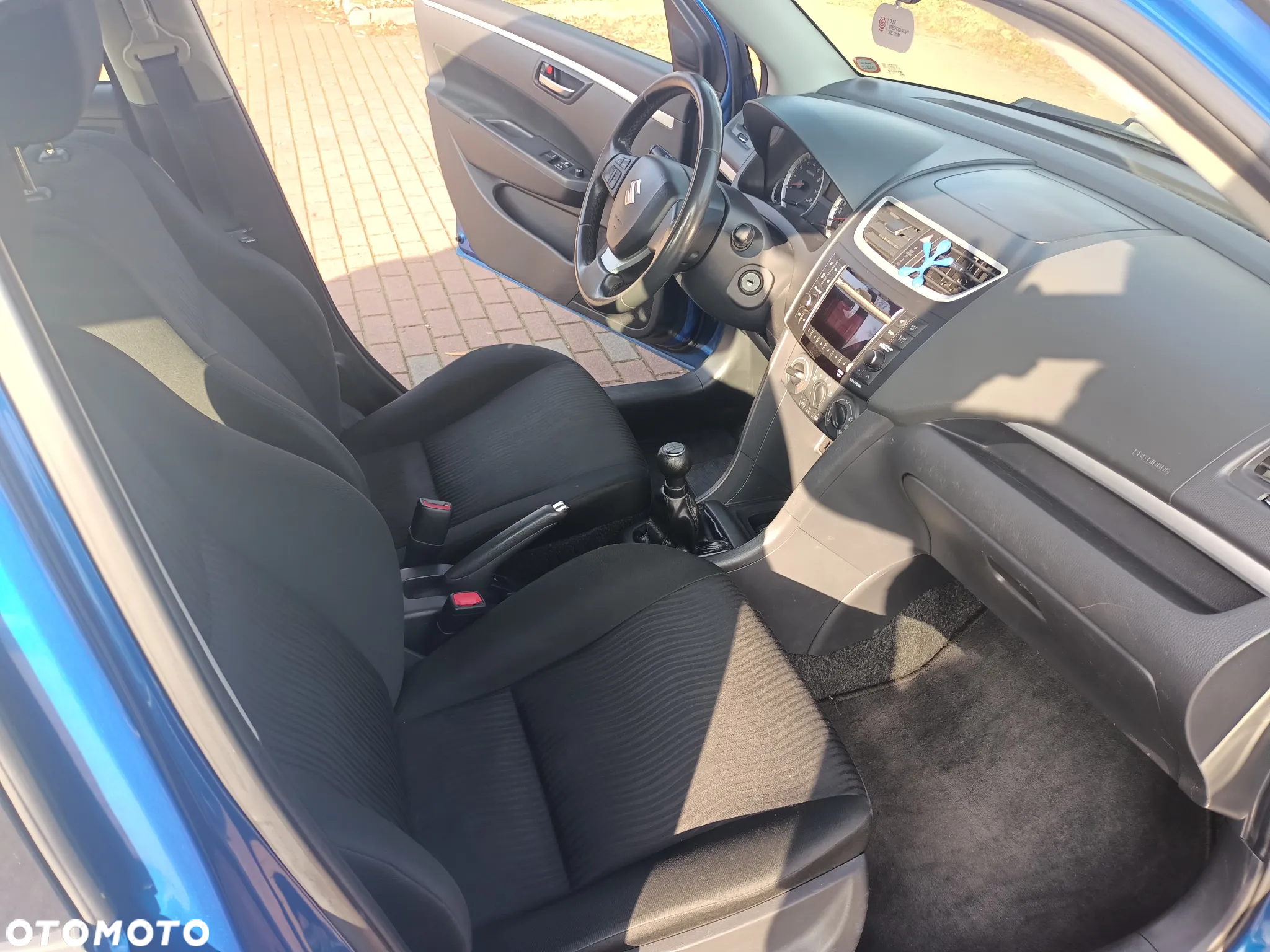 Suzuki Swift - 12