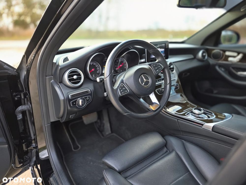 Mercedes-Benz Klasa C 300 9G-TRONIC Avantgarde - 22