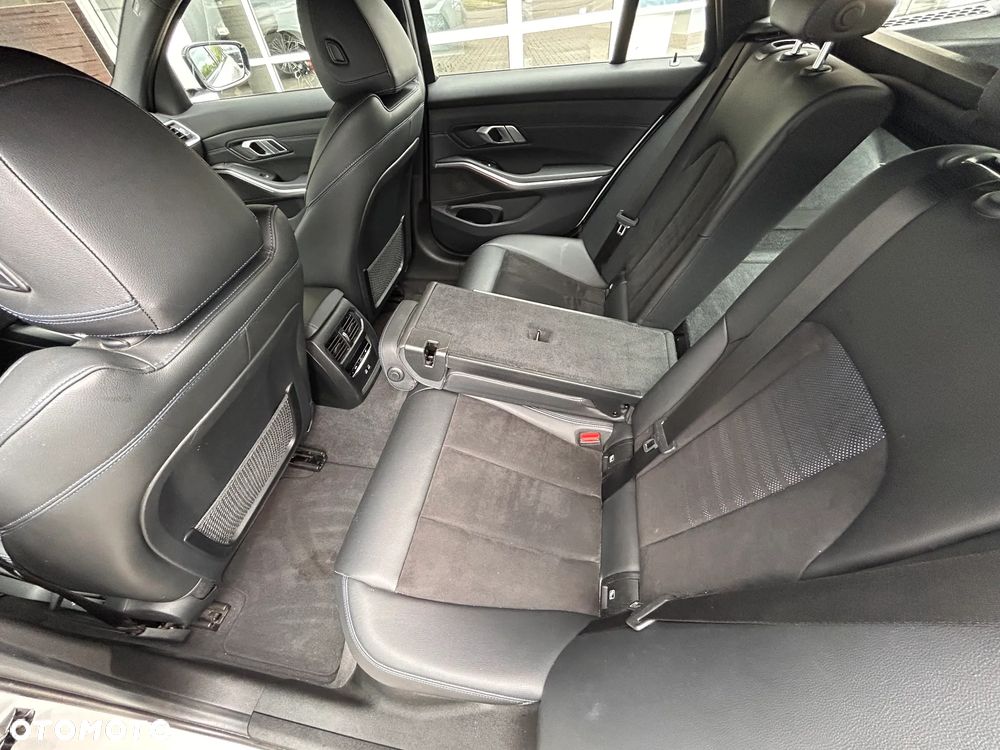 BMW Seria 3 318d MHEV M Sport - 20
