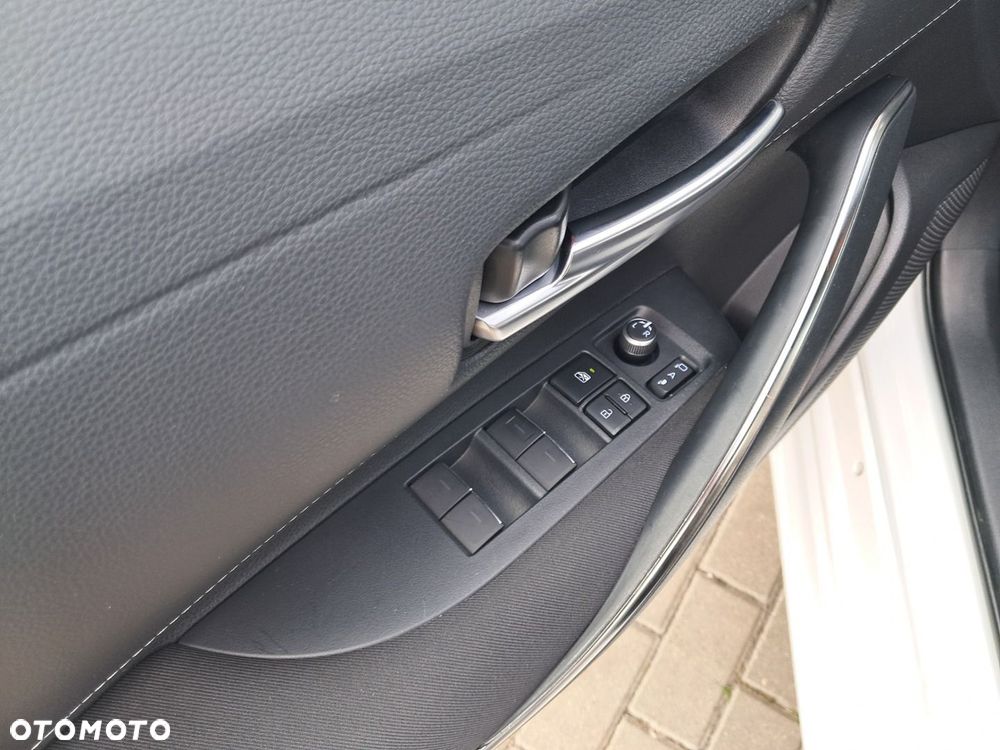 Toyota Corolla 2.0 Hybrid Comfort - 6