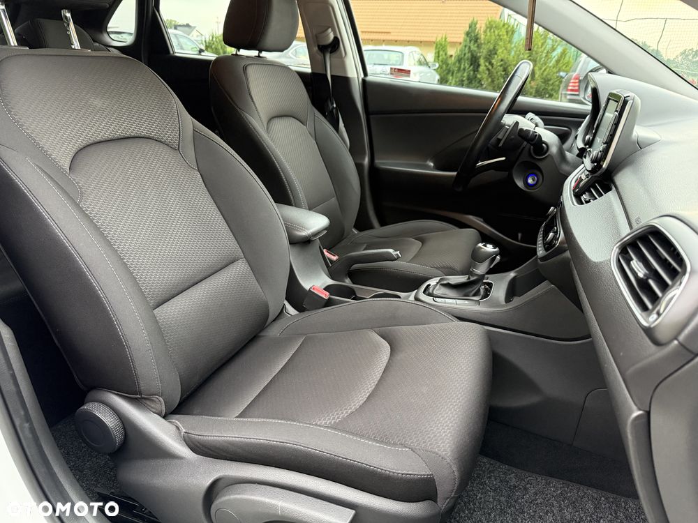 Hyundai i30 1.4 T-GDI DCT YES!+ - 31