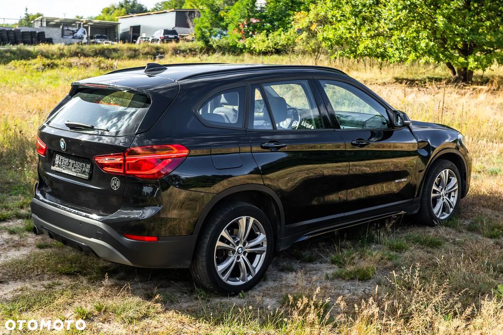 BMW X1 sDrive18d sport - 11