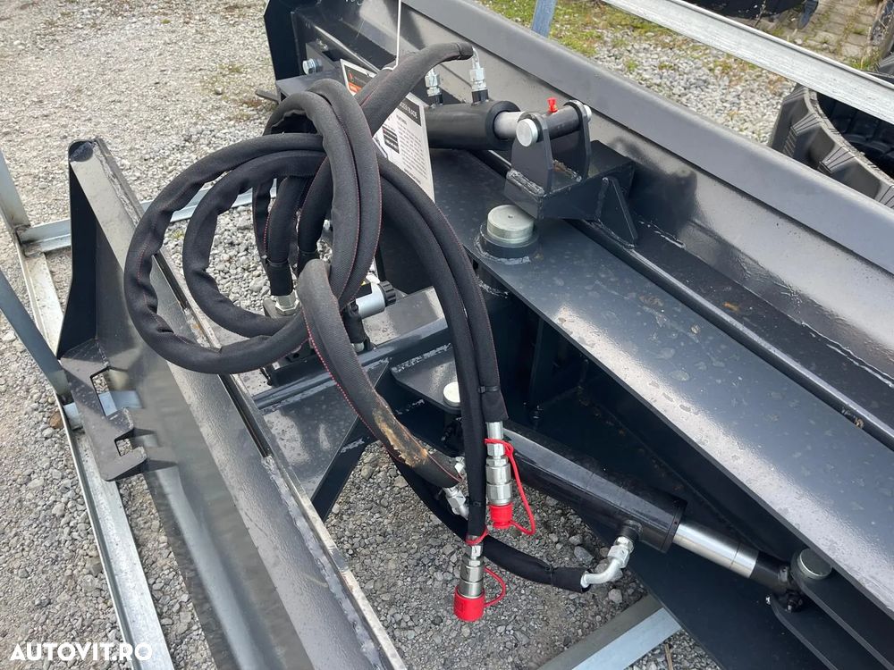 Lama Buldozer pentru mini incarcatoare Bobcat, Caterpillar, latime de 2130 mm - 2