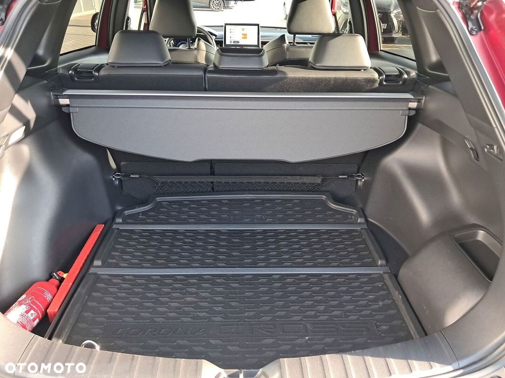 Toyota Corolla Cross 2.0 Hybrid Executive - 11