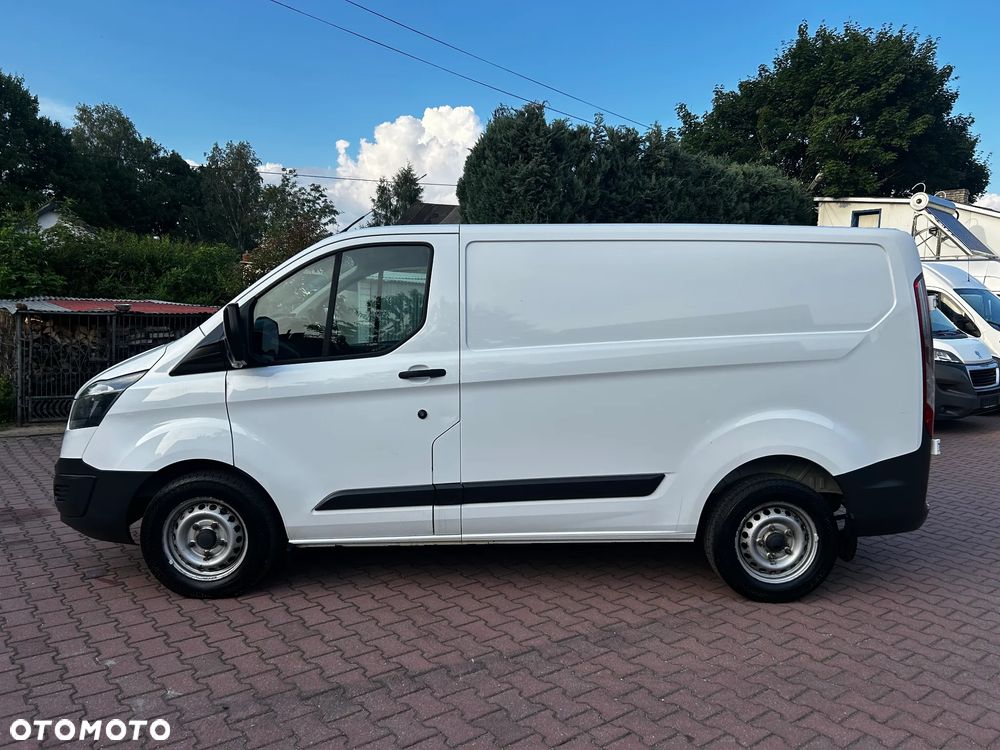 Ford TRANSIT CUSTOM - 9