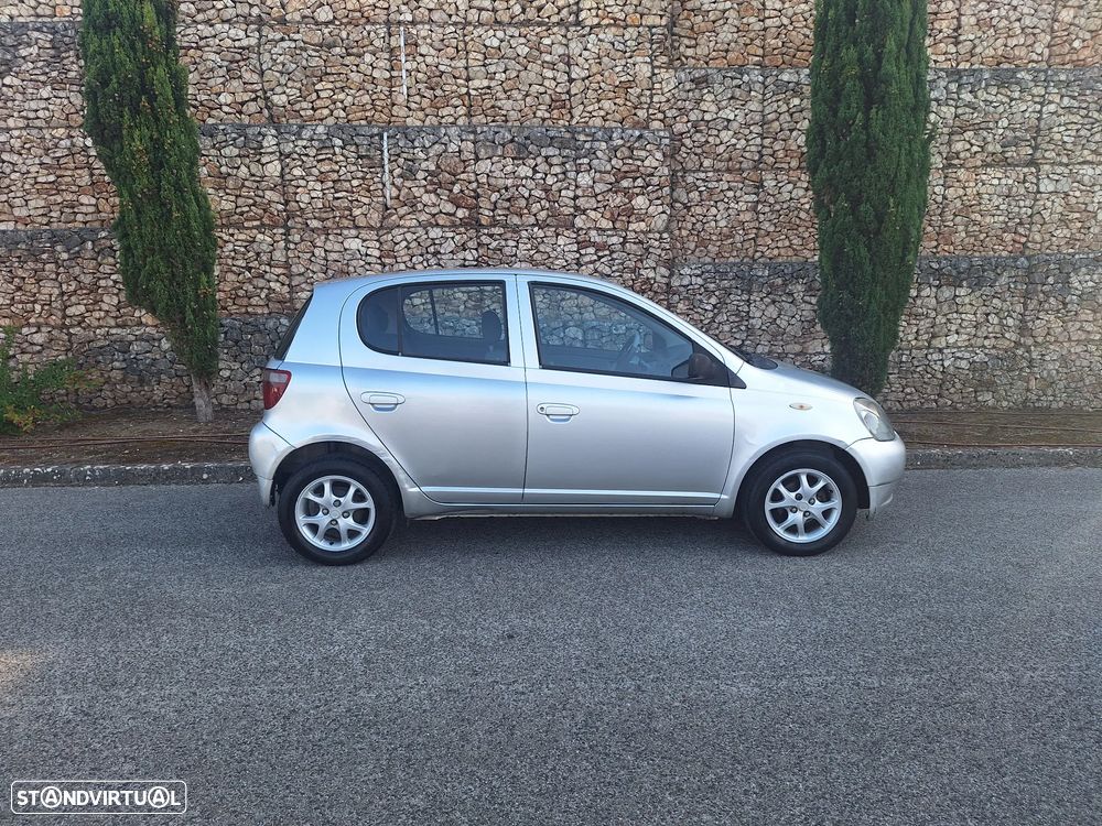 Toyota Yaris 1.0 Luna - 17