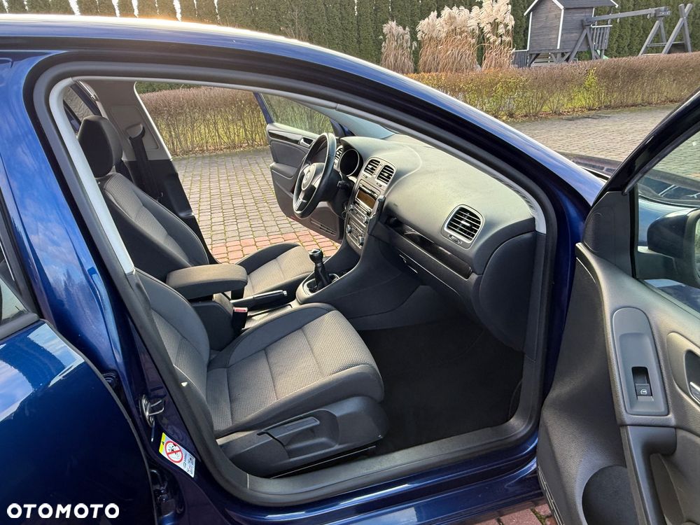 Volkswagen Golf 1.6 Comfortline - 20