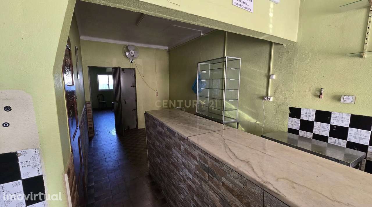 Moradia Térrea T3 – Oportunidade de remodelar ao seu gosto em Setúbal - Grande imagem: 3/25