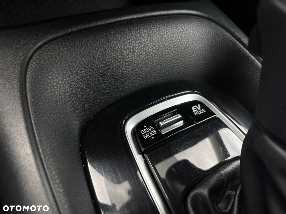 Toyota Corolla 1.8 Hybrid Comfort - 16