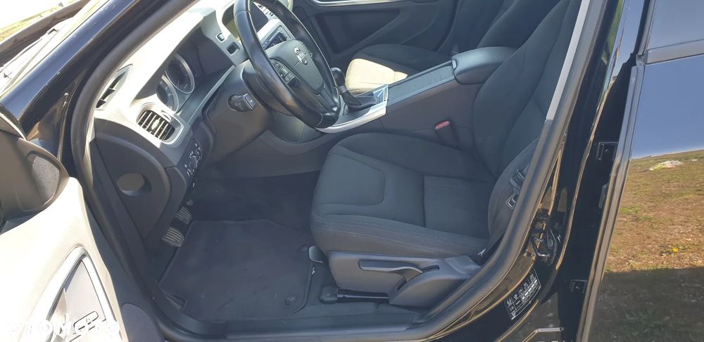 Volvo V60 D2 - 19