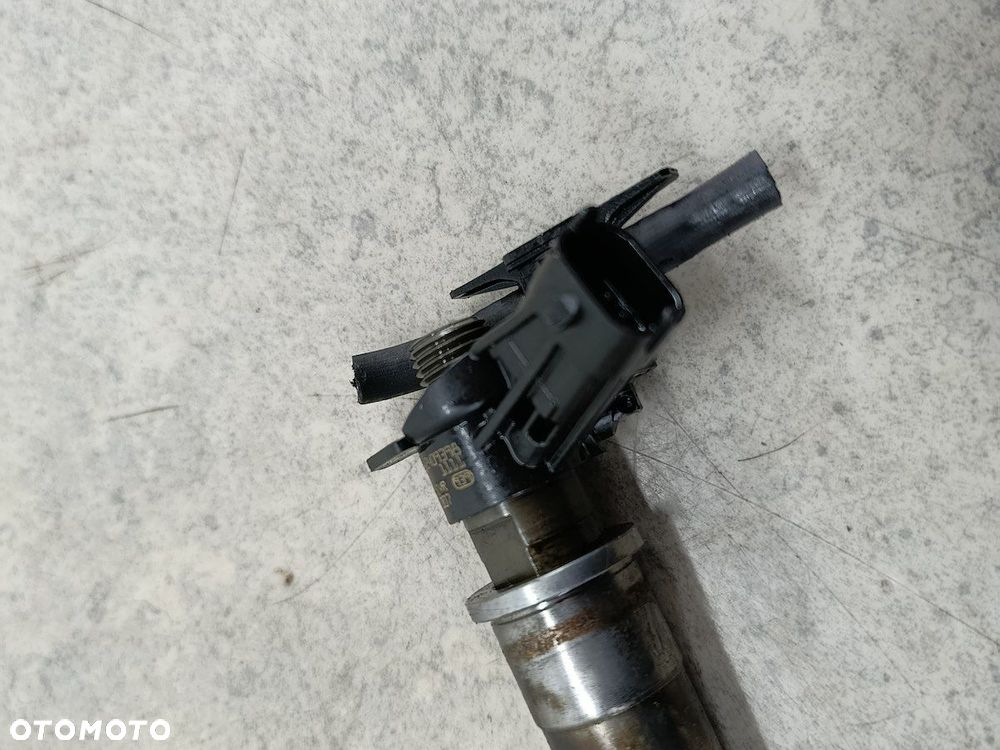 WTRYSKIWACZ RENAULT LAGUNA III 2409398 0445115007  BOSCH 2.0 DCI - 2