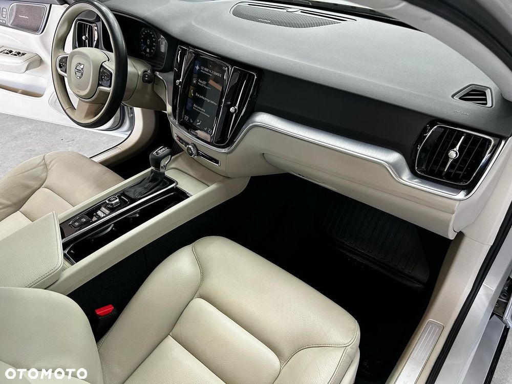 Volvo V60 - 16
