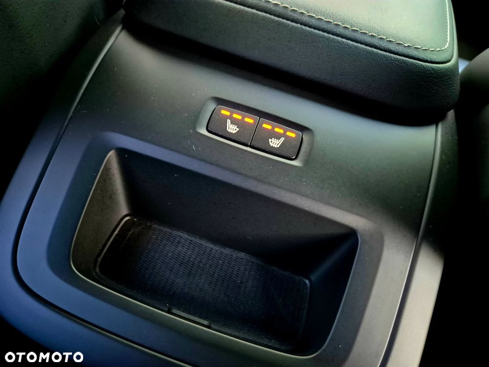 Volvo XC 60 B4 D Ultimate Dark - 26