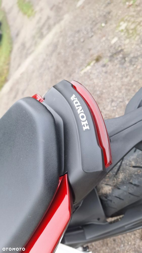 Honda CB - 32