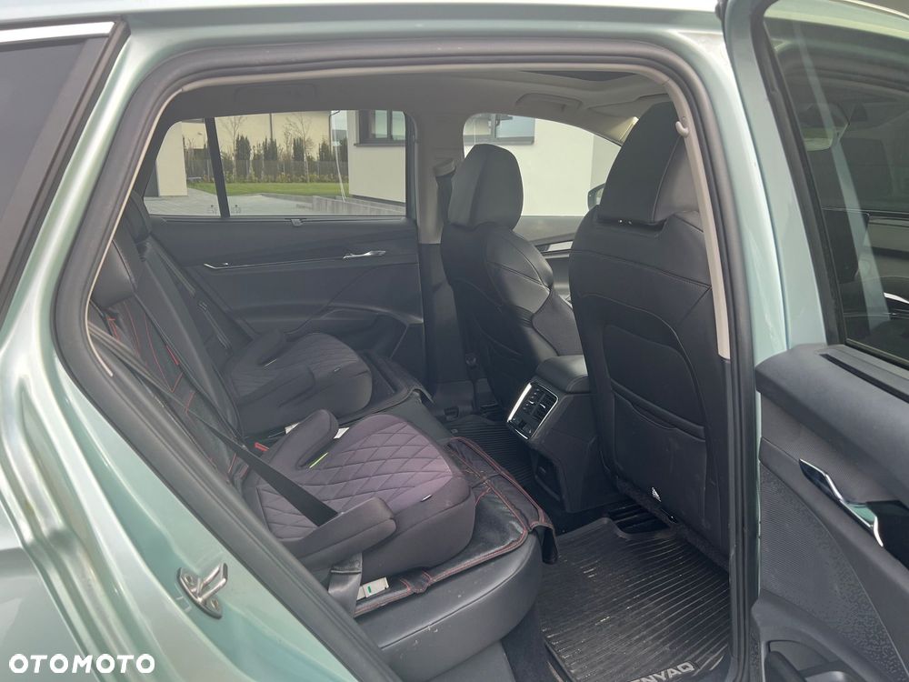 Skoda Enyaq 80 82kWh Maxx - 9