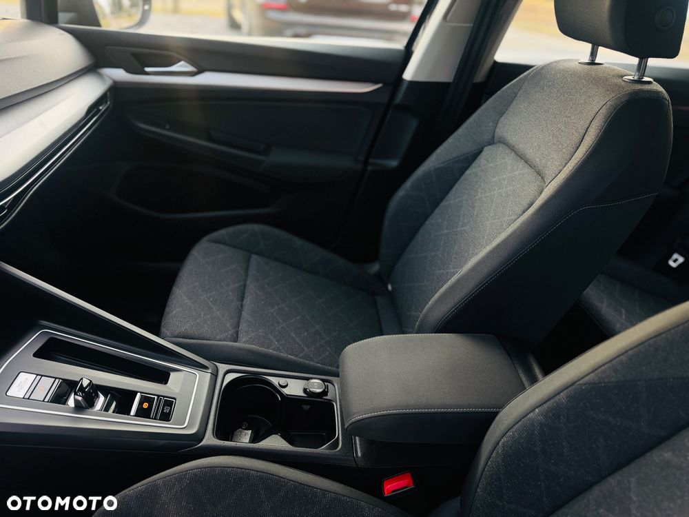 Volkswagen Golf 2.0 TDI SCR DSG IQ.DRIVE - 11