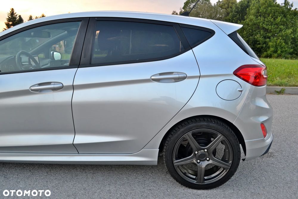 Ford Fiesta 1.0 EcoBoost S&S ST-LINE - 11