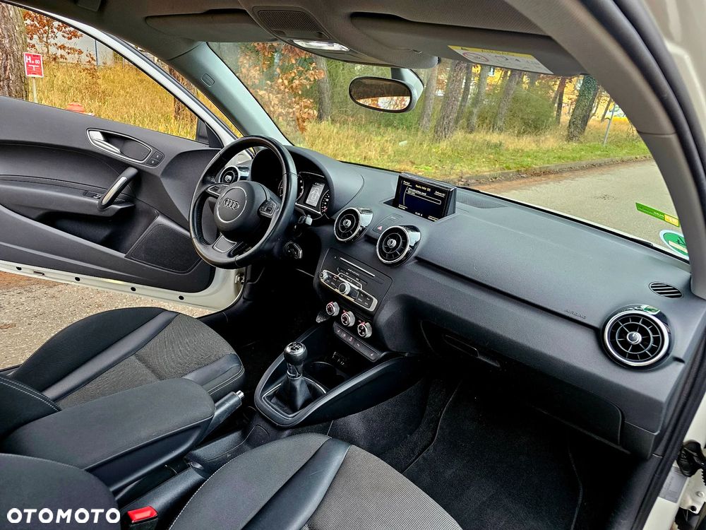 Audi A1 3-drzwiowe 1.0 TFSI ultra sport - 24